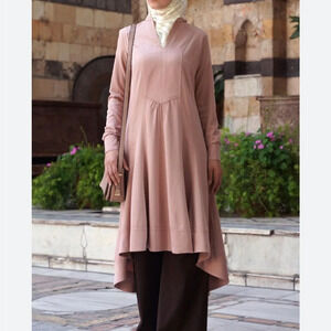 Elegant Pink Midi Dress